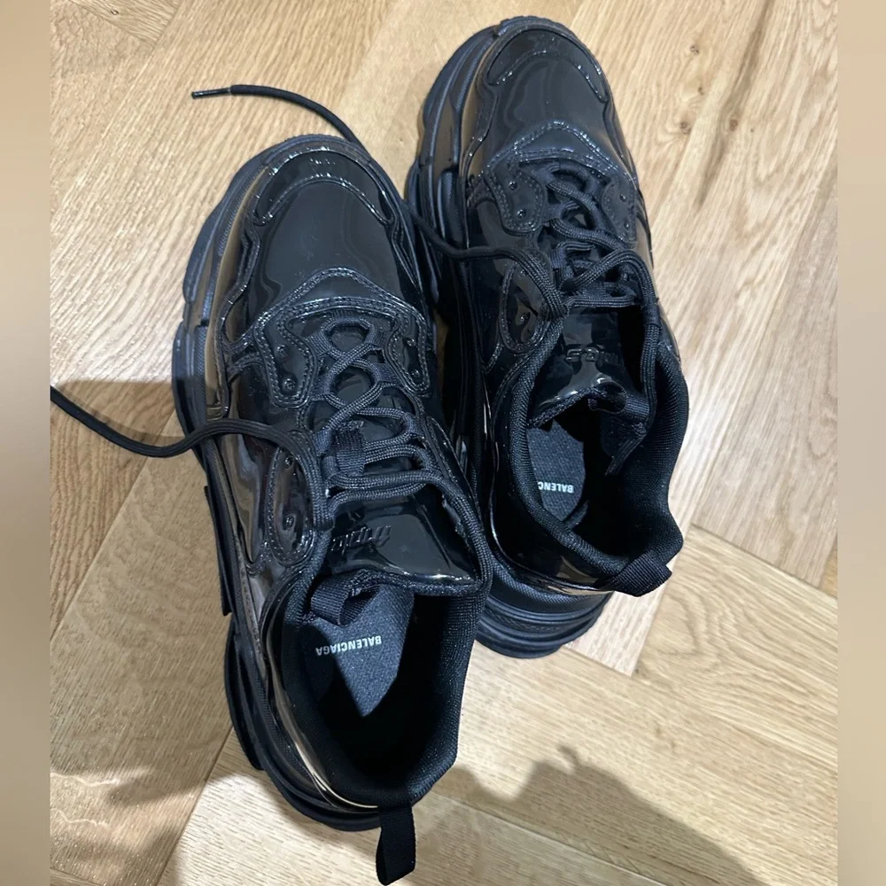BALENCIAGA Triple S Sneaker Black - MEN - Picture 11 of 15